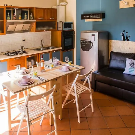 Garibaldini Apartment