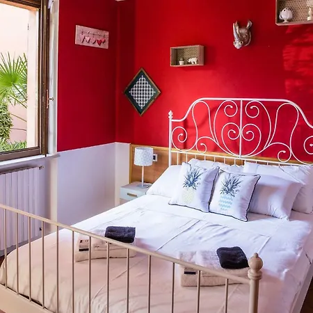 Garibaldini Apartment